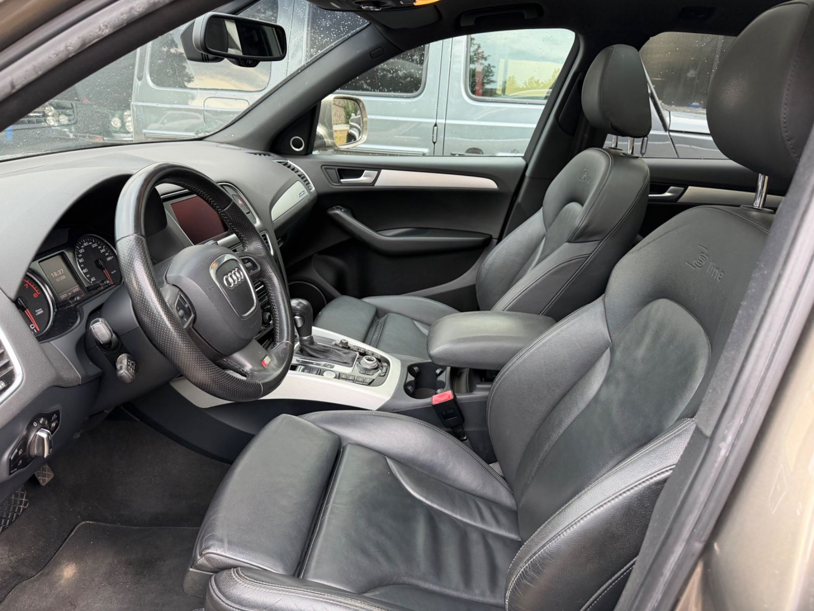 Audi Q5 2.0 TFSI 155 kW quattro 5