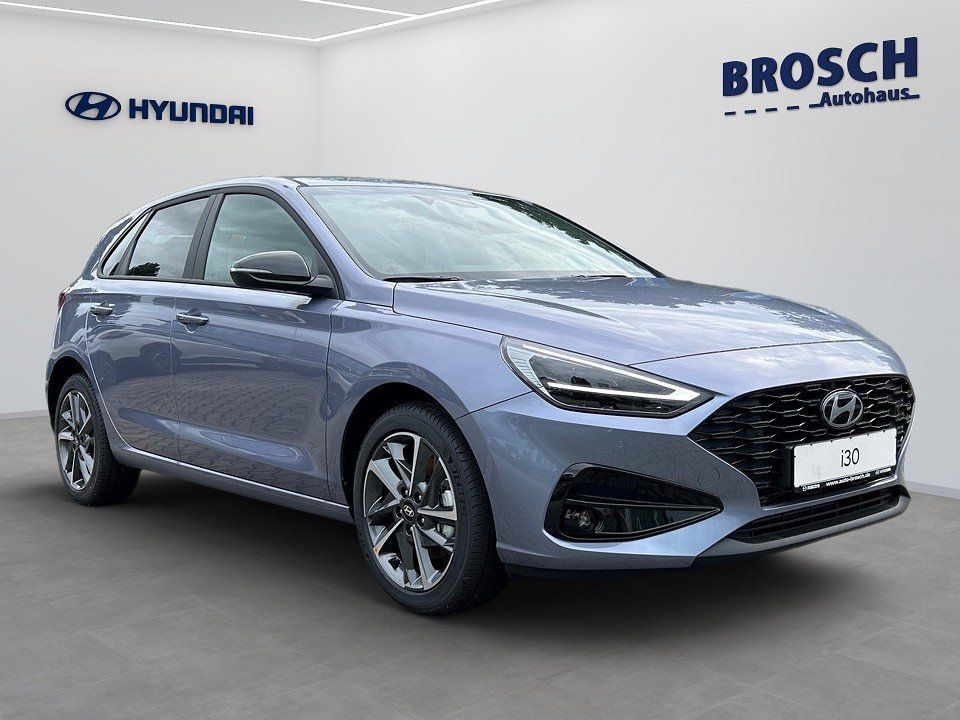 Fahrzeugabbildung Hyundai i30 MY25 1.5T 48V 7DCT ADVANTAGE PLUS-P KEYLESS+