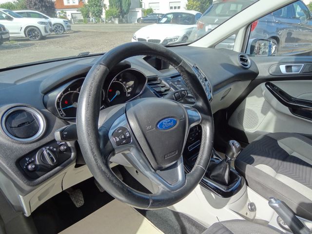 Fahrzeugabbildung Ford Fiesta Titanium/Klima/SitzH/ST-Felgen/125PS
