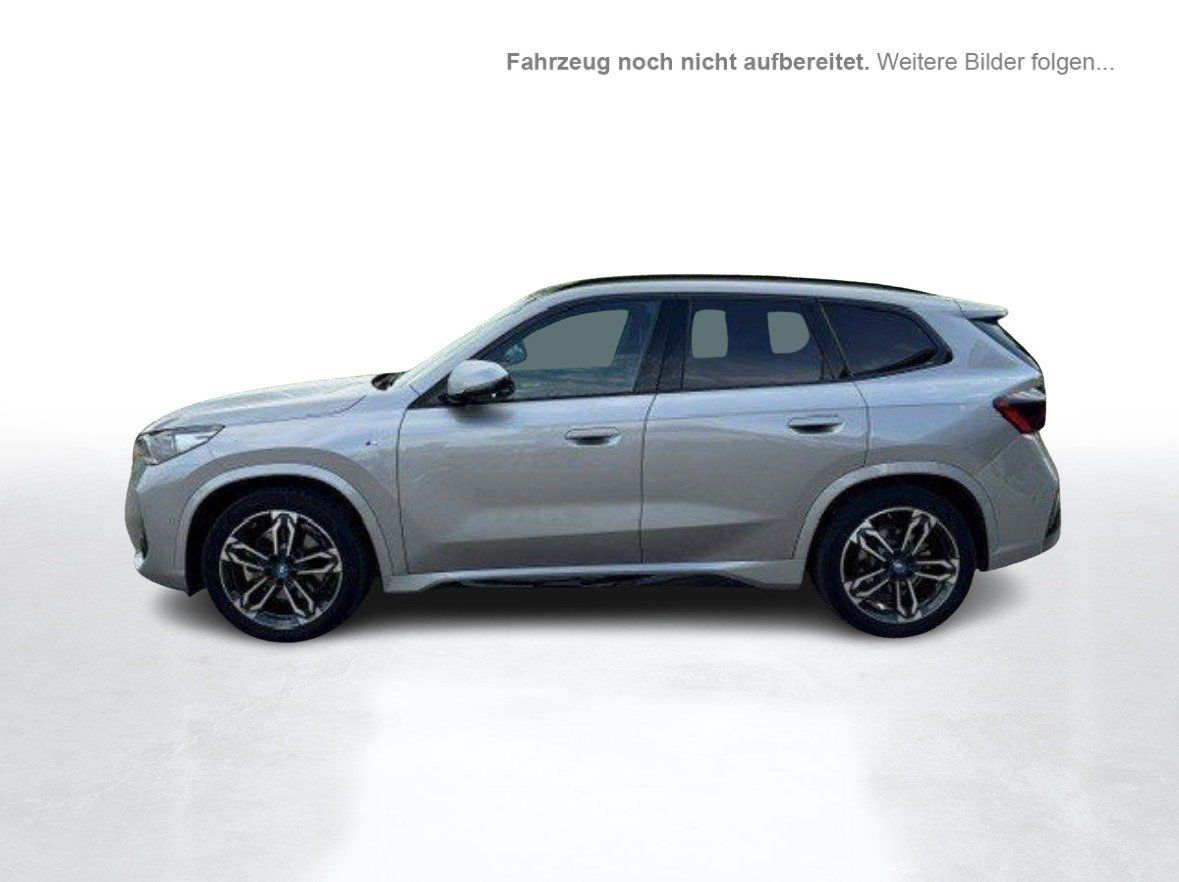 BMW iX1 xDrive 30 M Sport AHK,AUTOM.,LED,Navi,Kamera foto 3