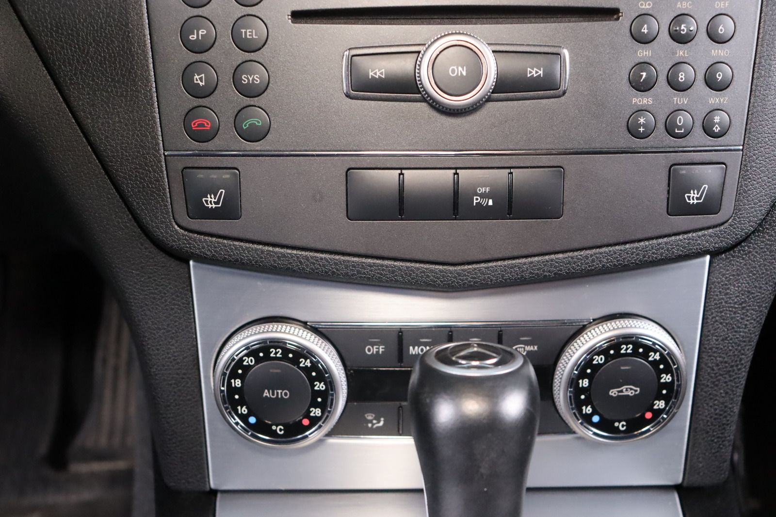 Fahrzeugabbildung Mercedes-Benz C 180 KOMPRESSOR HU/AU 02.27