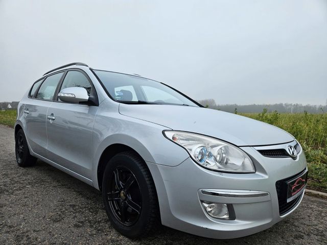 Hyundai i30 1.6 CRDi / Klima / Tüv 03/2025