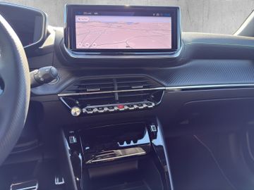 Peugeot 2008 1.2 136 GT +Navi+Kam.+LED+SHZ+KeyLess+ACC
