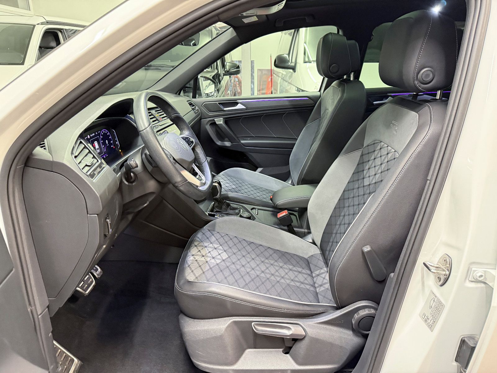 Volkswagen Tiguan Allspace 2.0 TSI DSG 4Motion R-Line DCC foto 11