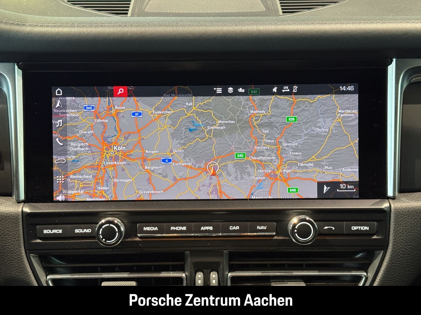 Porsche Macan Luftfederung PASM Approved Unfallfrei 20z foto 18