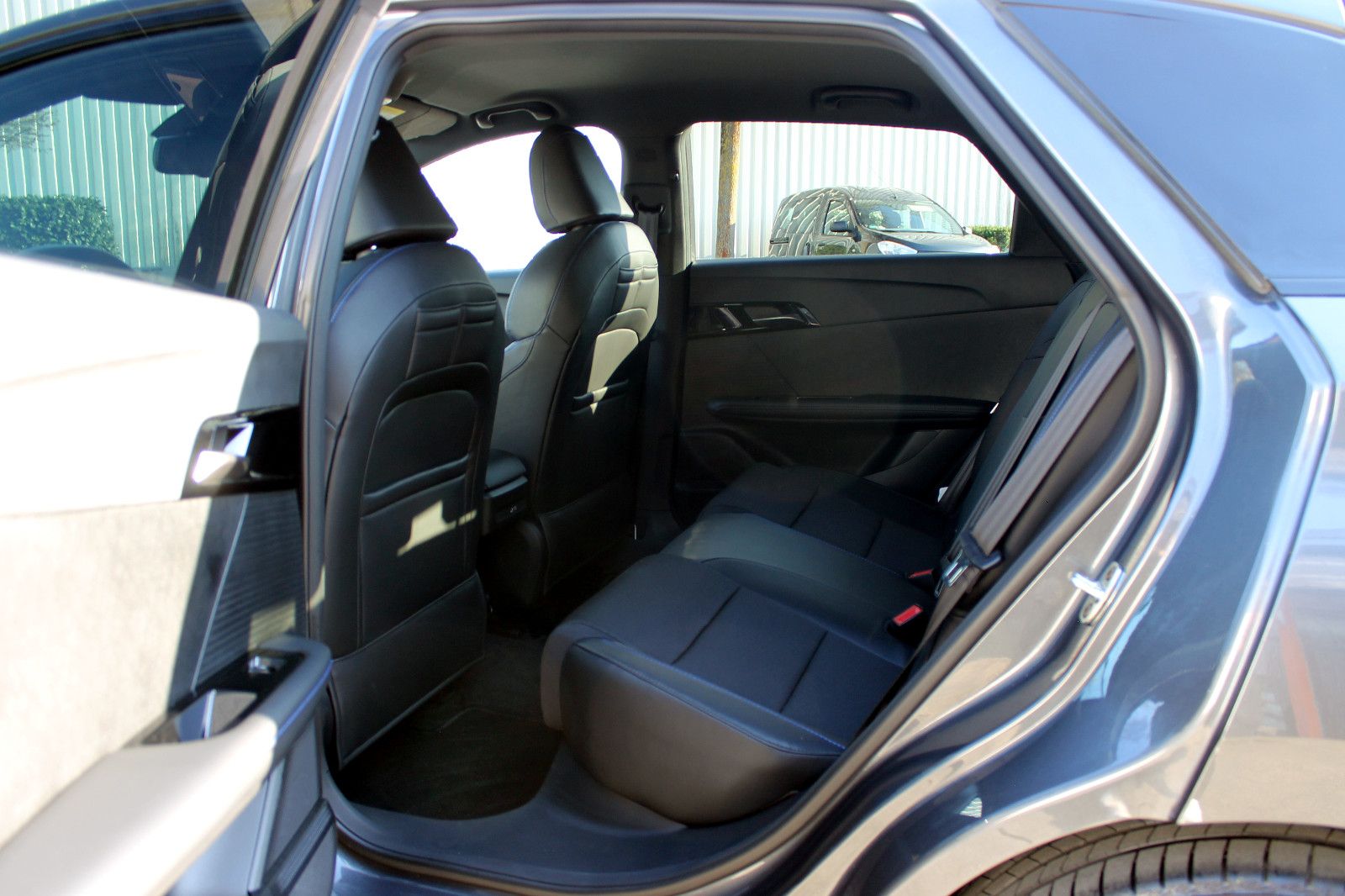 Fahrzeugabbildung MG MG4 Luxury 5D 150kW LED 360° ACC CarPlay BT NAV