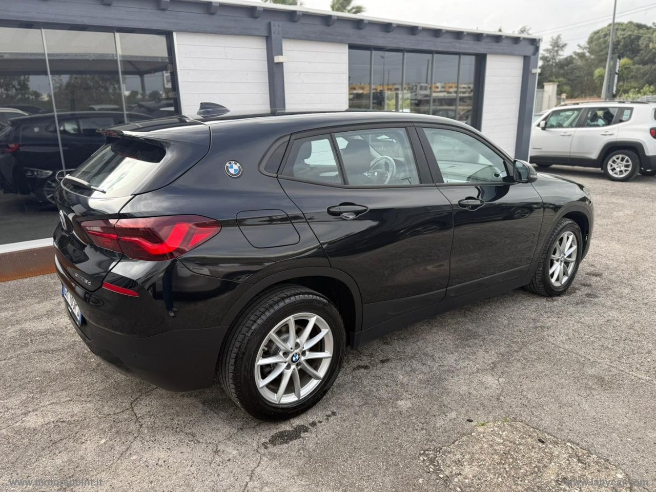 BMW X2 sDrive16d sport imagem 3