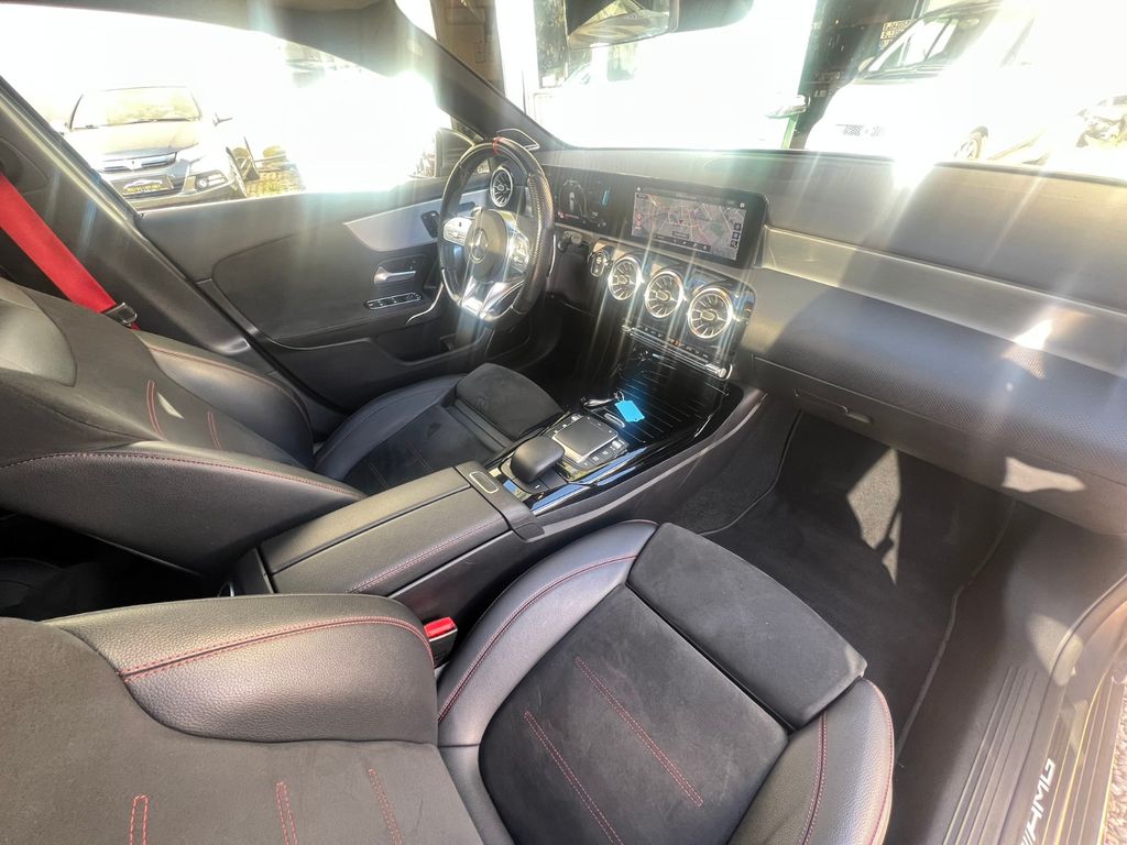 Mercedes-Benz A 35 AMG 4Matic*Panorama*Burmeister*Multibeam*