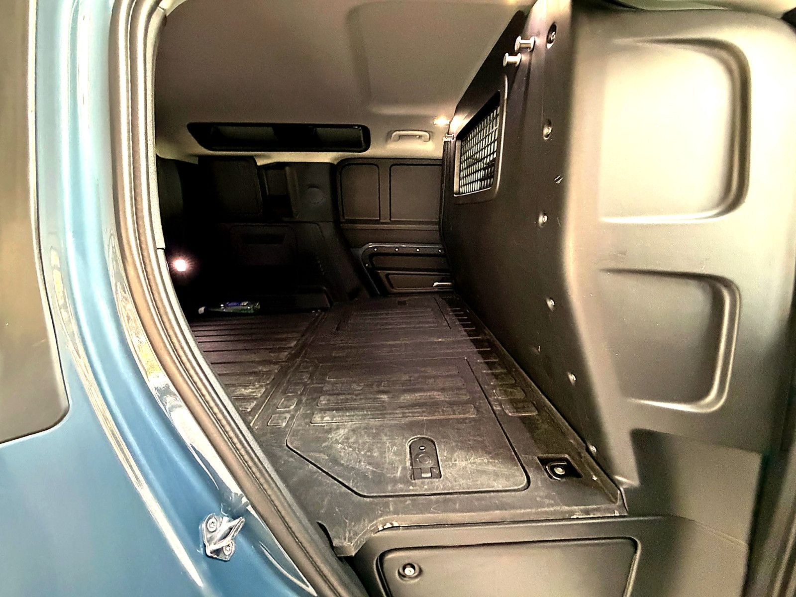 Fahrzeugabbildung Land Rover Defender 110 Hard Top S/3-SITZE/NAVI/LEDER/360''
