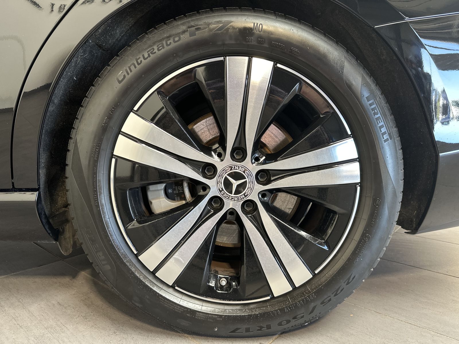 Fahrzeugabbildung Mercedes-Benz C 220d T Avantgarde NAV+LED+360°+V-COCKPIT+HEADU