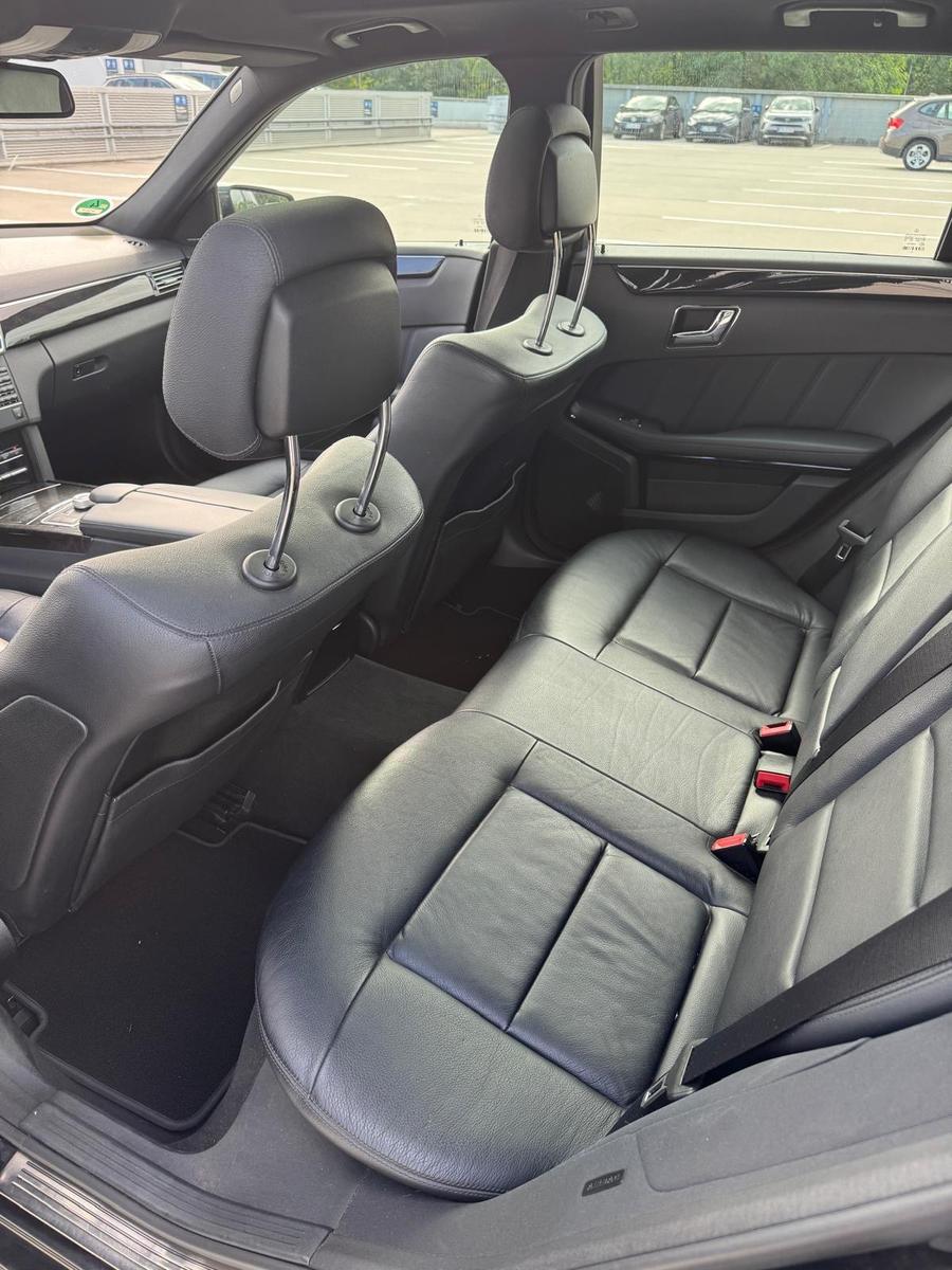 Mercedes-Benz E350 2009 — photo 9