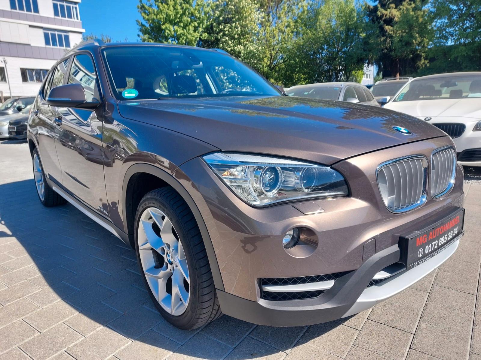 BMW X1 18 i xLine*86 TKM *Scheckheft*Xenon*Teilleder