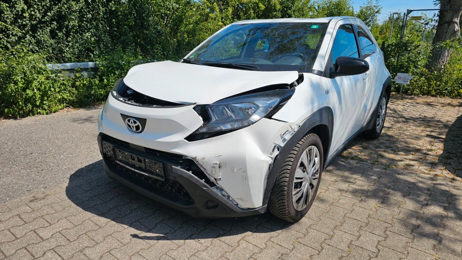 Toyota Aygo X Business Edition,Automatik