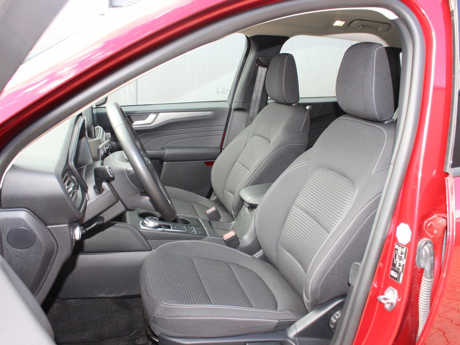 Fahrzeugabbildung Ford Kuga Plug-In Hybrid Titanium 2,5 Duratec