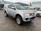 Mitsubishi L200 Intense Doppelkabine 4WD LEDER AUTOMATIK - gebrauchte Mitsubishi L200 aus dem Jahr 2014