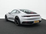 Porsche 992 Carrera 4 - silberne Porsche 992