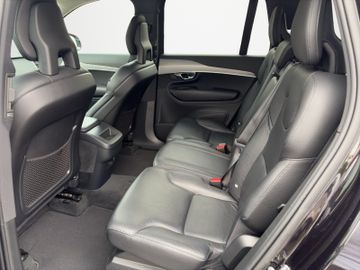 Volvo XC90 - 11