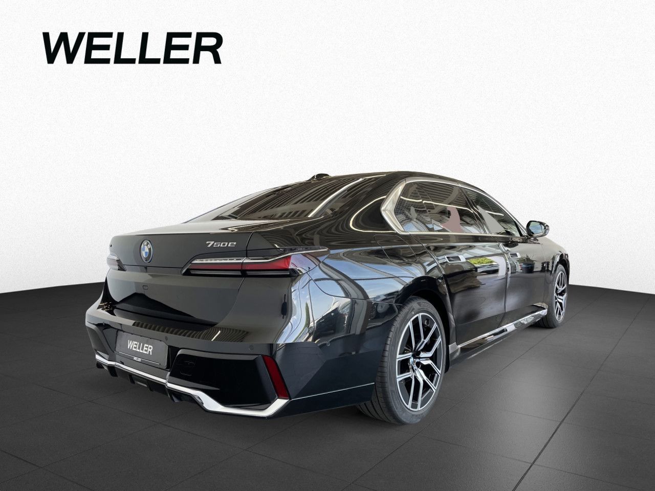 BMW 750e xDr M Sport AktivL,Pano,AHK,B&W,360°,DAPro foto 5