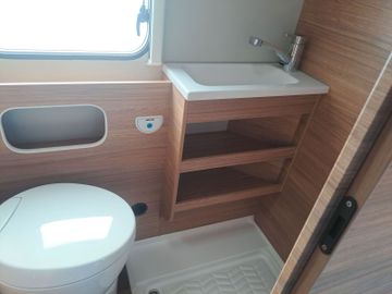 Weinsberg CaraHome 650 MEG 
