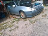 Opel Kadett E 1.6i Automatik Oldtimer - Opel Kadett: 1.6