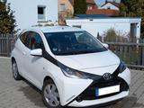 Toyota Aygo (X) x-play - 2.Hand - sparsam & sicher - Toyota Aygo (X) von privat