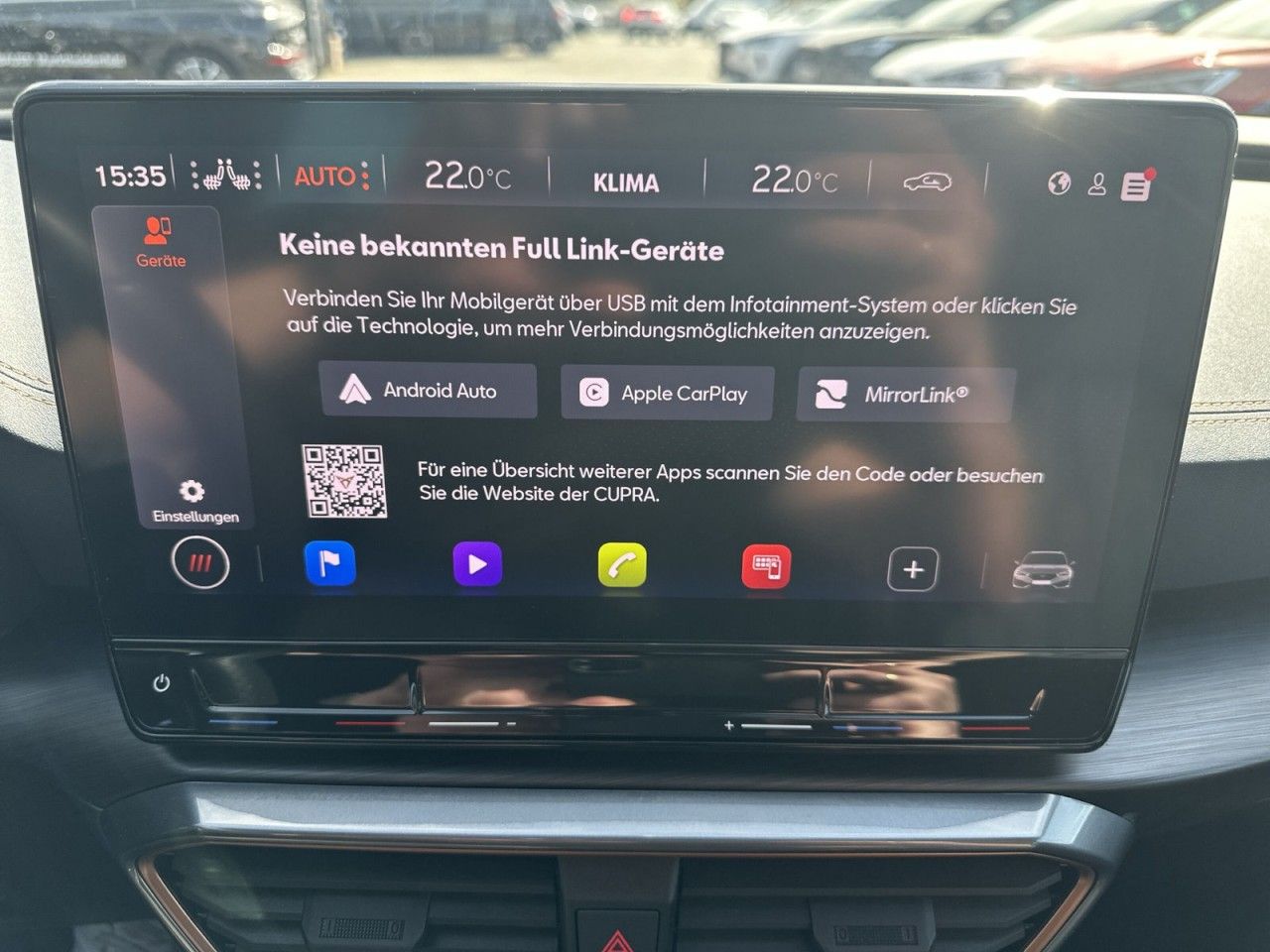 Fahrzeugabbildung CUPRA Leon Sportstourer 2.0 TSI 245 PS DSG - mit KI generiert/bearbeitet