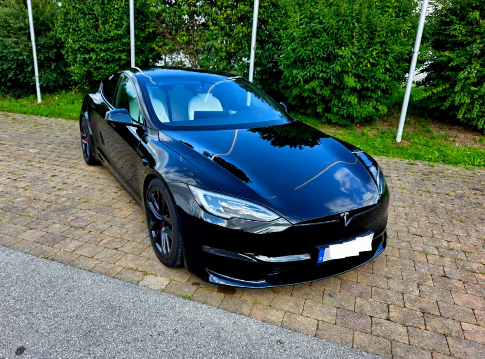 Tesla Model S Plaid Keramikbremse 322km/h