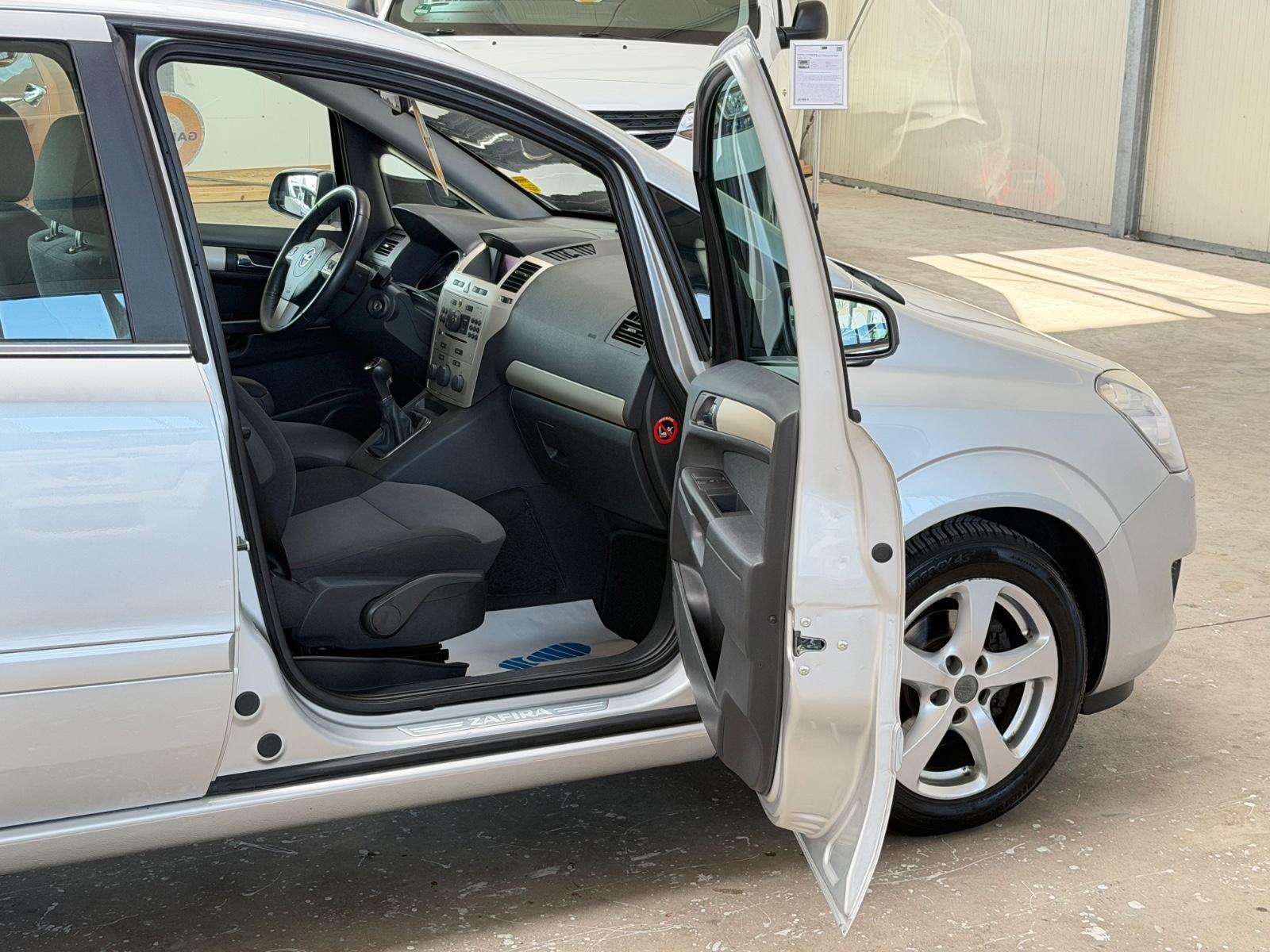 Opel Zafira B 1.6i Innovation *GARANTIE*7-SITZER*AHK*