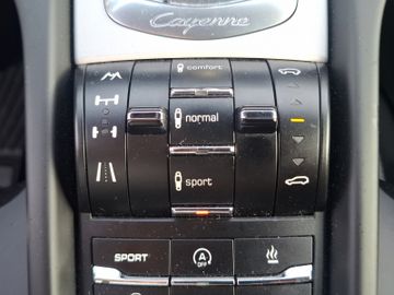 Porsche Cayenne GTS *ANHÄNGERKUPPLUNG*8-FACH BEREIFT*