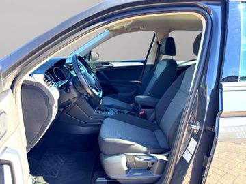 Volkswagen Tiguan - 9