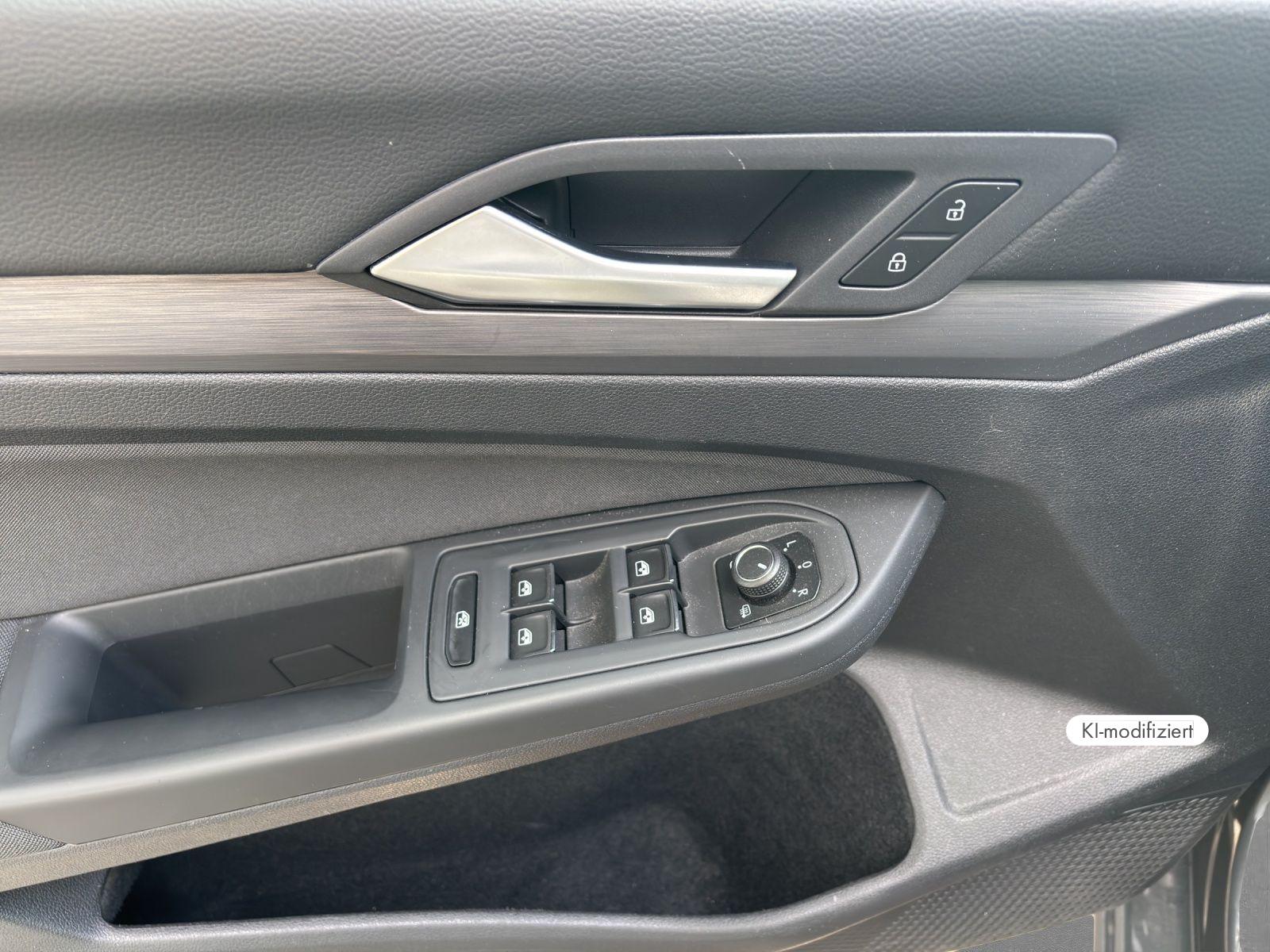 Volkswagen Golf VIII Style 1.5 eTSI DSG MATRIX ACC NAVI HAR, миниатюра 12