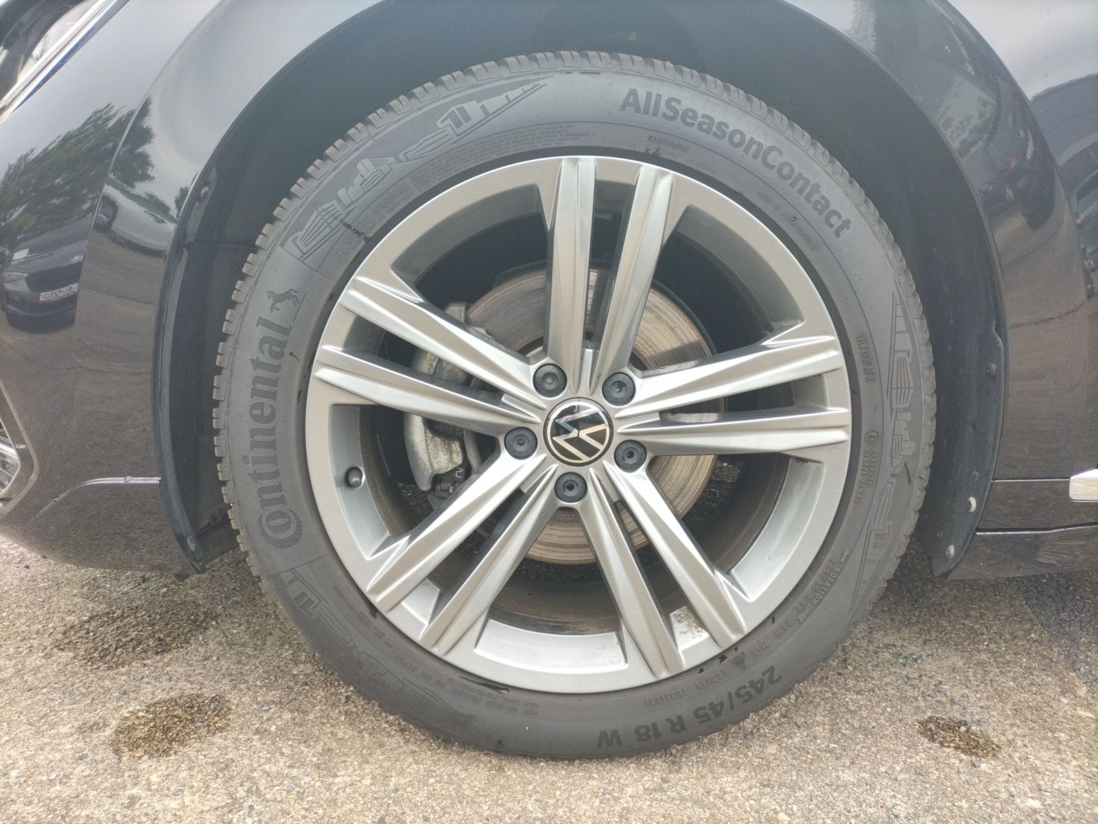Fahrzeugabbildung Volkswagen Arteon SB TSI R-Line DSG Matrix AHK Navi AID ACC
