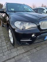 BMW X5 2012 - BMW 520 SUV