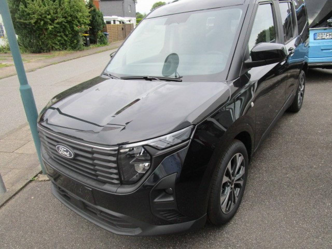 Ford Tourneo Courier Titanium