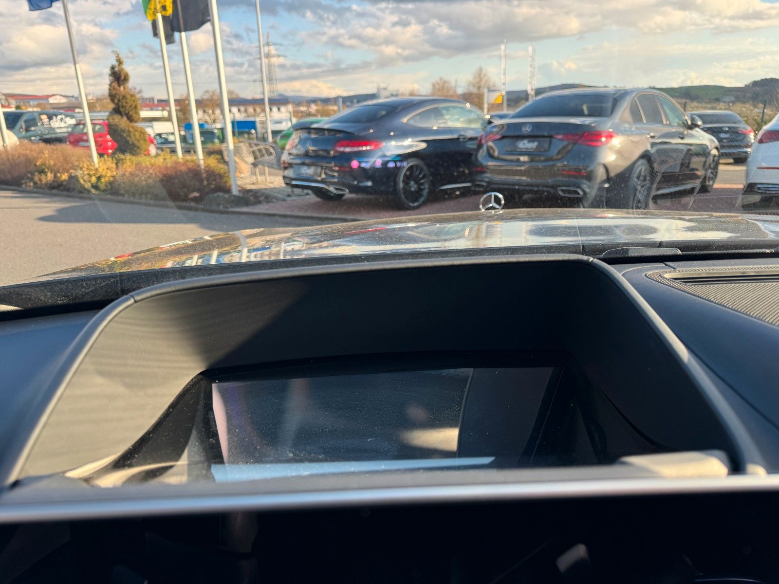 Fahrzeugabbildung Mercedes-Benz S 580 4M L VOLL+AMG+Chauffeur+STH+3D+Pano+