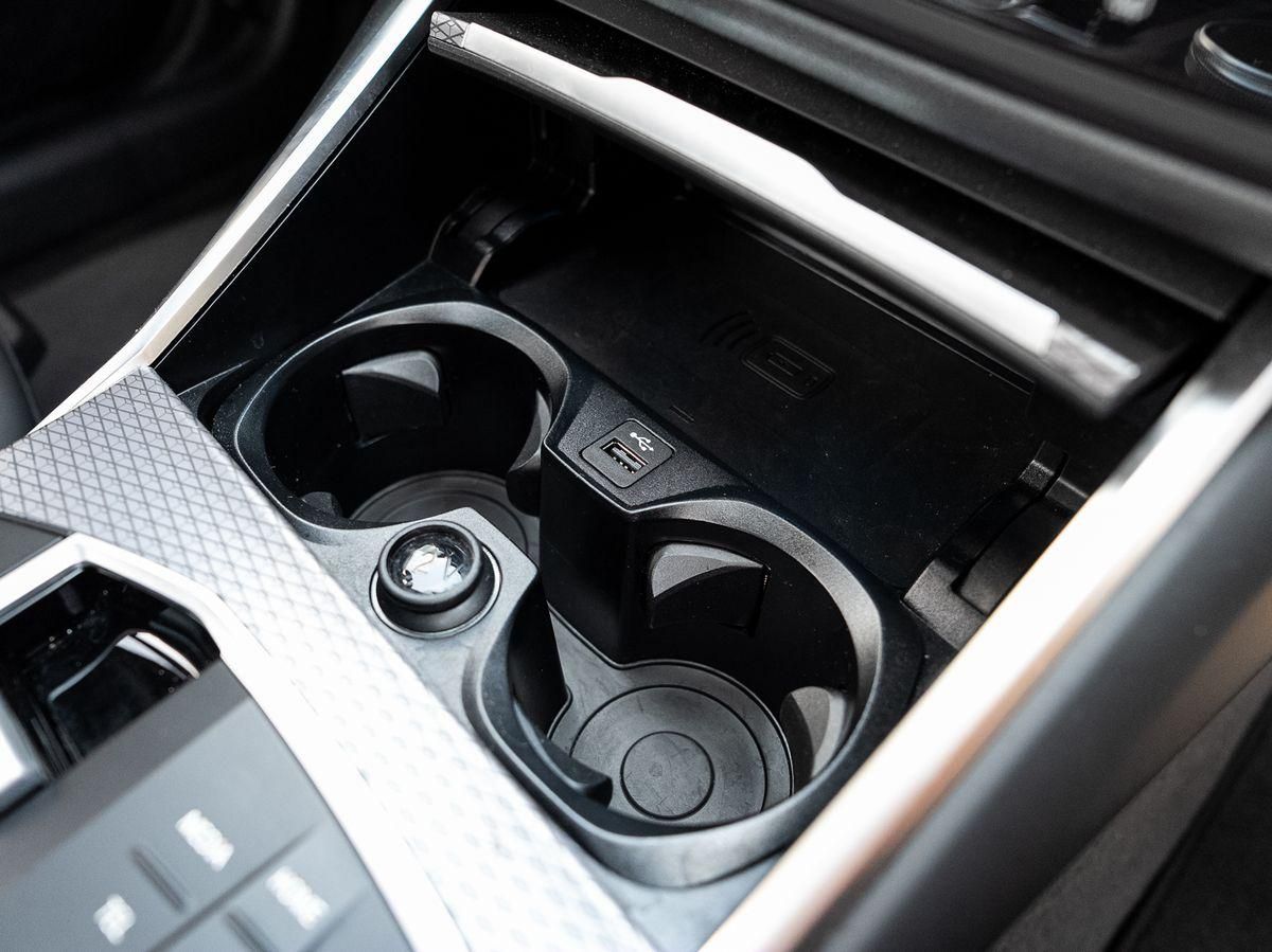 BMW 318d Tour M-Sport AHK ACC KoZg Wireless S-Glas foto 19