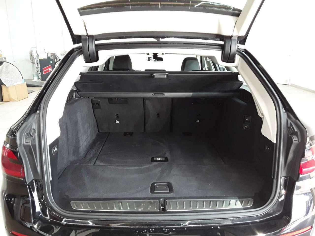 BMW 530d xDrive Touring Aut. AHK NAVI LED