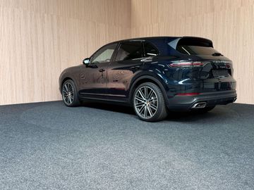 Porsche Cayenne - 3