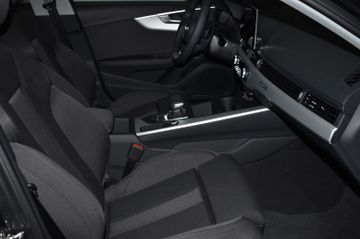 Fahrzeugabbildung Audi A4 Avant 40 TDI quattro S line,S-Tronic,Navi,LED