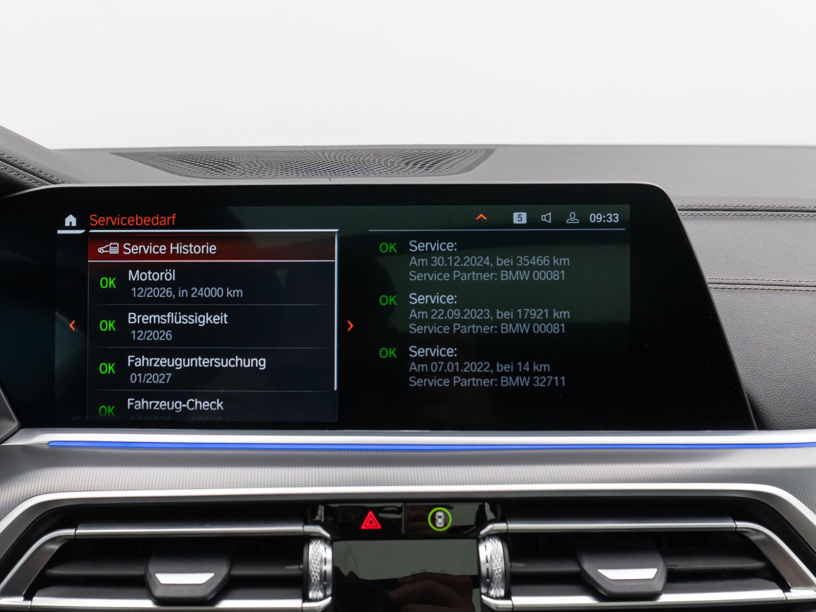 Fahrzeugabbildung BMW X6 xD30d M Sport Panorama Laser 360°HUD SoftClos