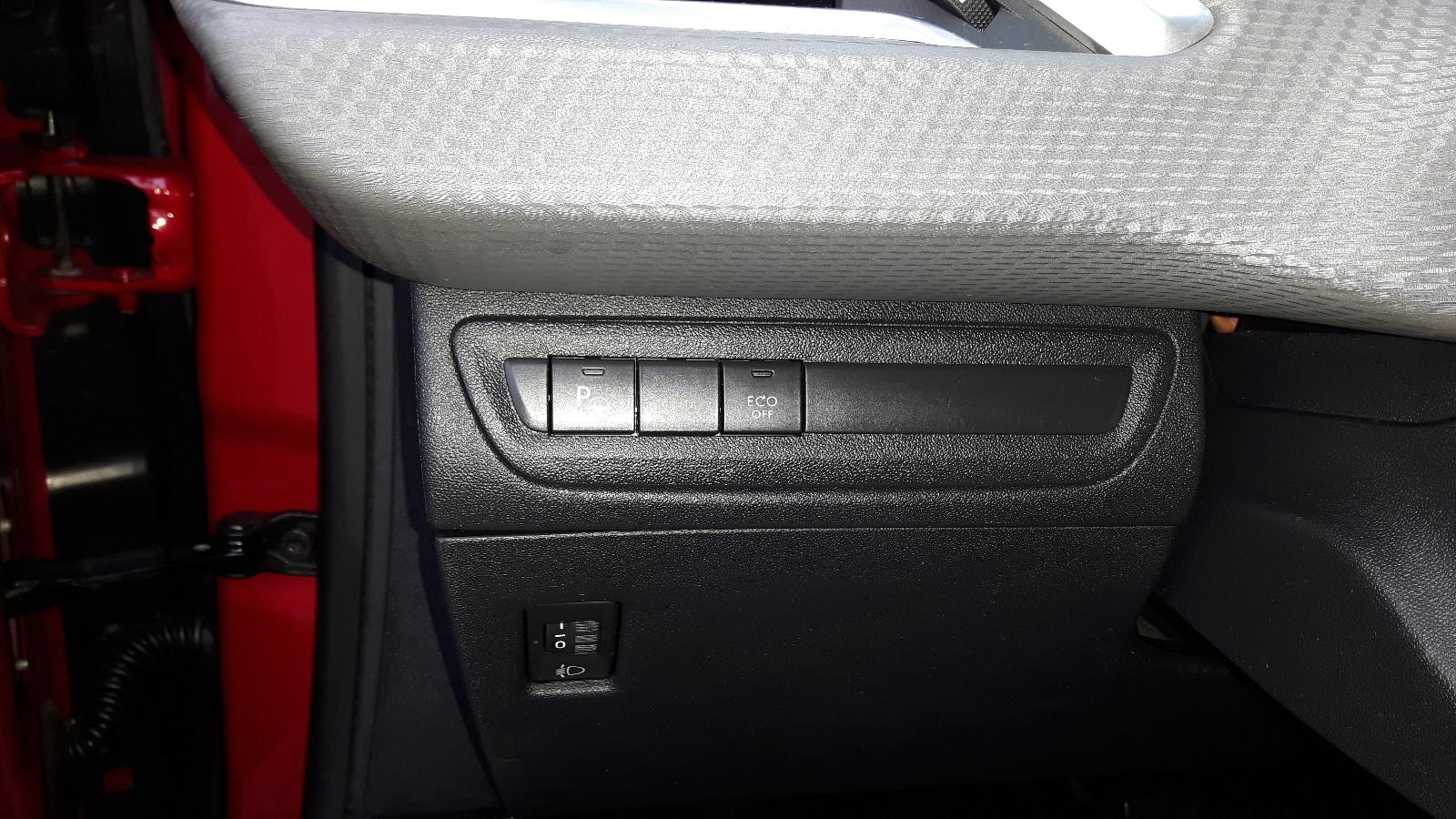 Peugeot 2008 1,2 PureTech 110  Allure