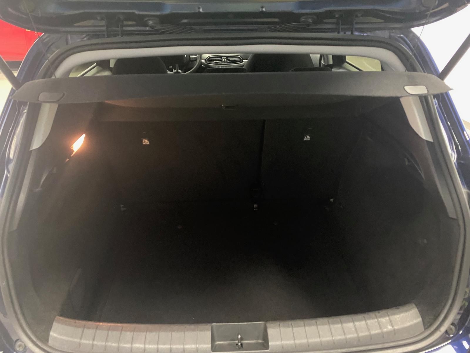 Fahrzeugabbildung Fiat Tipo 1.4 16V Turbo Lounge APP+KLIMA+PDC+NAVI+SIT