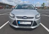 Ford Focus 1,6 EcoBoost 150 PS Titanium Titanium - Ford Focus aus 2011: 1.6