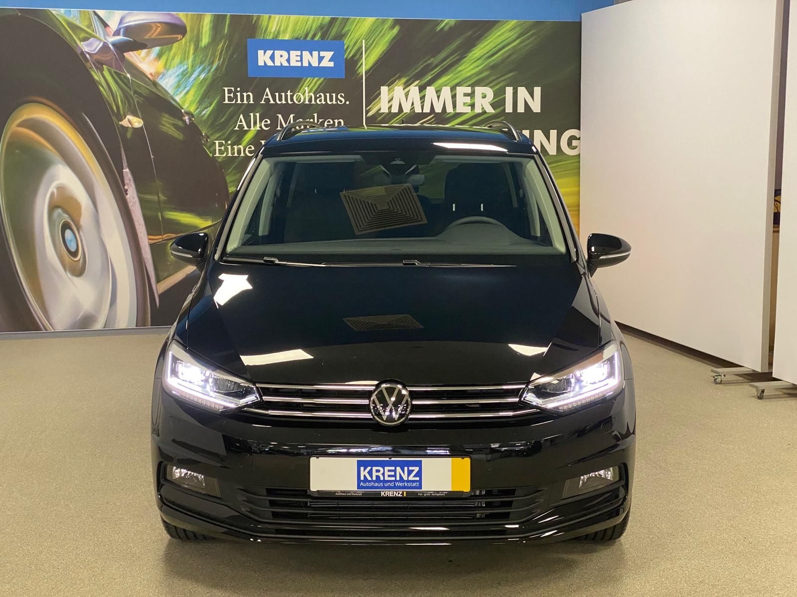 Fahrzeugabbildung Volkswagen Touran 1.5 TSI Comfortline+MATRIX+ACC+TOTWINKEL+