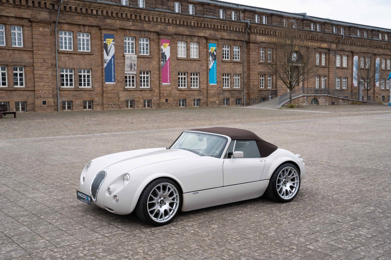 Fahrzeugabbildung Wiesmann MF 3 ROADSTER SMG II BBS 19" LEDER BRAUN WHITE