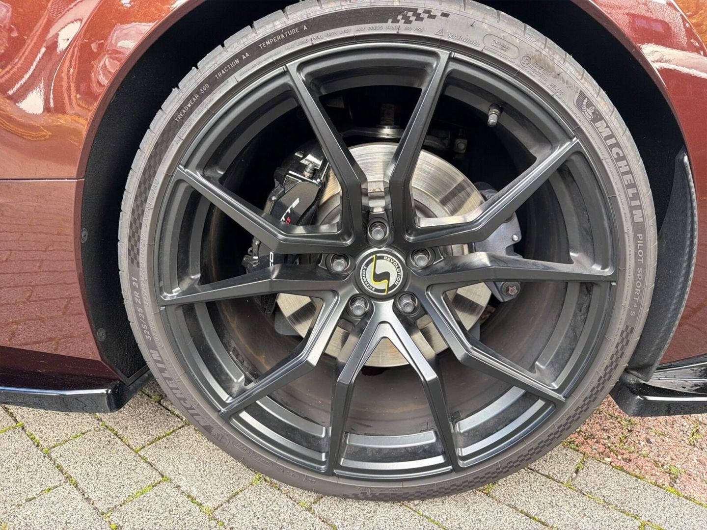Fahrzeugabbildung Corvette C8 Cabrio Stingray 6.2 V8 3LT Lift Caffeine Brow