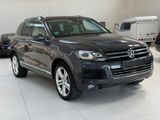 Volkswagen Touareg 3.0 V6 TDI  R-line Vollausstattung BMT - Volkswagen Touareg aus 2011: V6 TDI