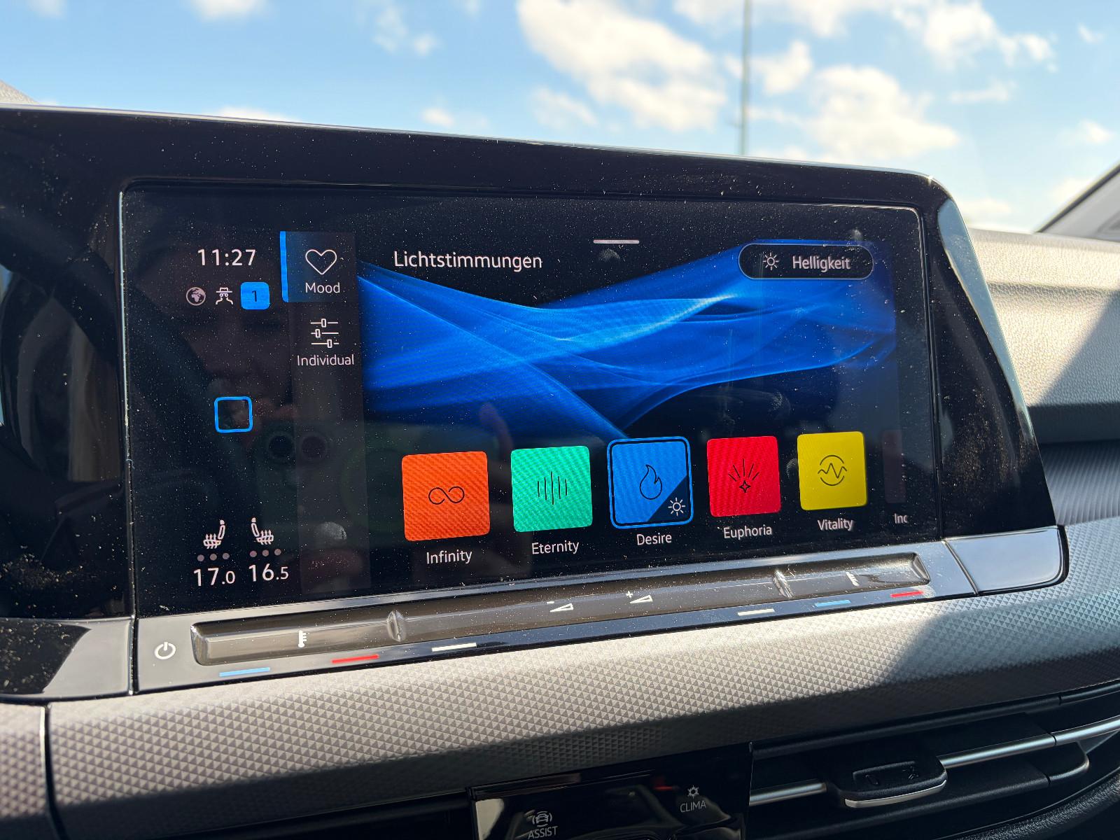 Volkswagen Golf VIII 1.5 eTSI Active DSG AHK Matrix-LED, миниатюра 23