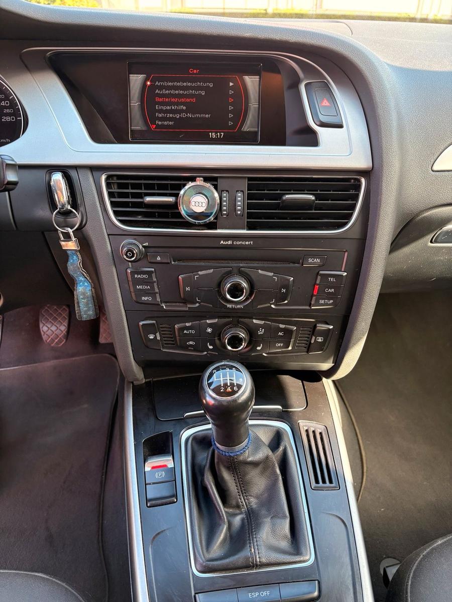 Audi A4 2009 — photo 8