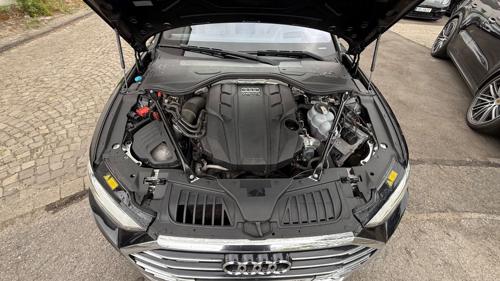 Fahrzeugabbildung Audi A8 50 TDI quattro S-Line